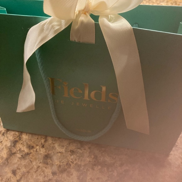 Necklace Gold crucifix - Picture 7 of 9